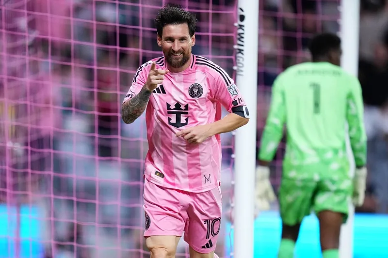 messi bao nhieu tuoi